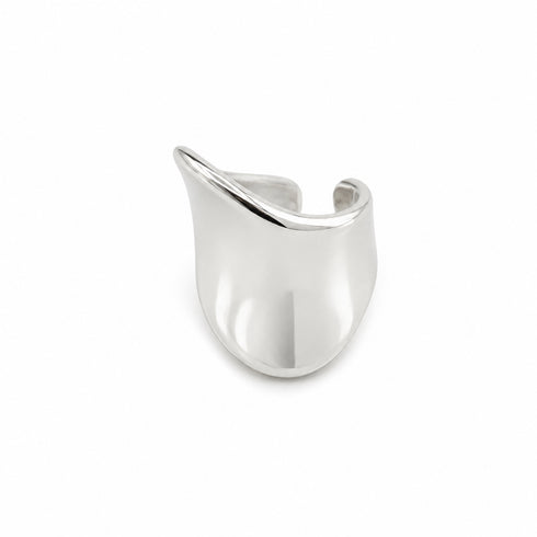 ANELLO SCULTURALE IN ARGENTO LUCIDO